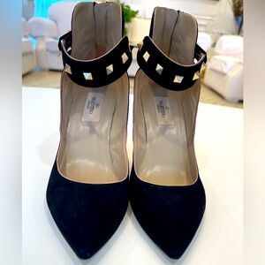 Valentino Rockstud Accents Suede Pumps